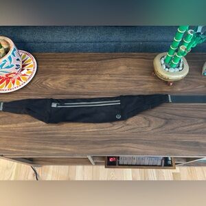 lululemon athletica Black Belt Bag with Gray Accents